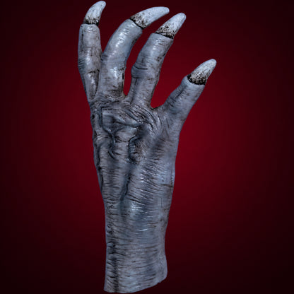 Kurten Claws – view 2 on dark burgundy gradient