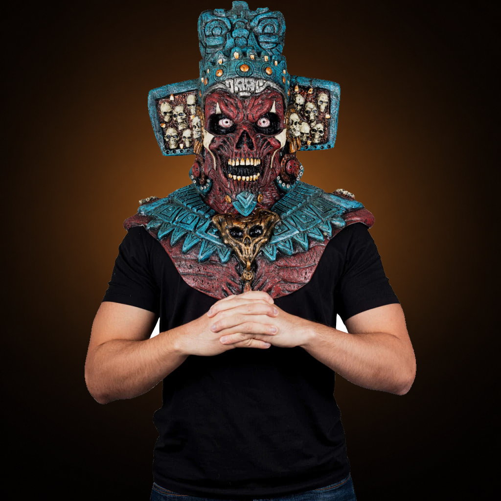 Mictlantecuchtli mask, view 9, against consistent smooth dark bronze amber gradient