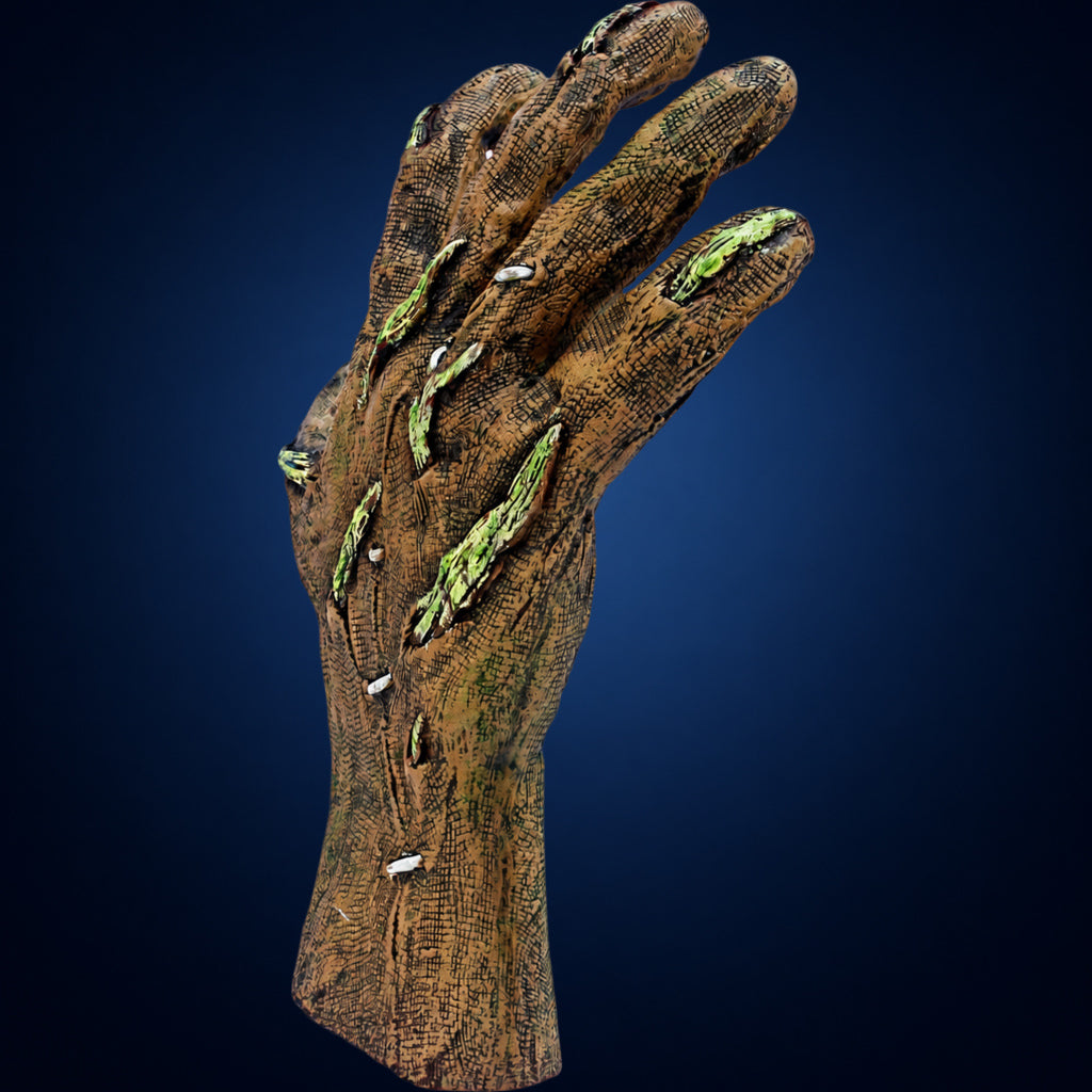 Scarecrow Hands – product view 2 on midnight-blue gradient